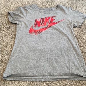 Nike T-shirt